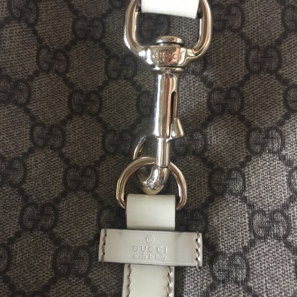 Gucci Bag - Picture 2 of 8